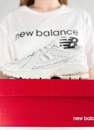 New balance 1906r white