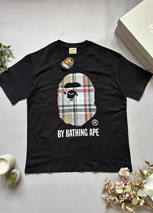 Футболка bape x burberry чоловіча чорна футболка бейп х барберрі чоловіча літня повсякденна s