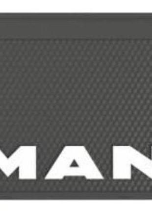 Бризговик з написом man 650x360mm чорний випуклий 3d 1шт