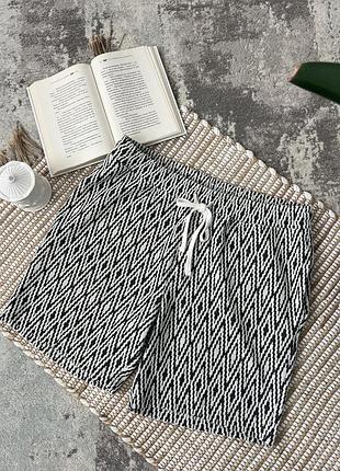 Чоловічі шорти asos вільного крою