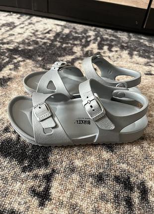 Босоніжки birkenstock