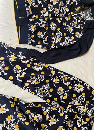 Стильний костюм tommy hilfiger з квітковим принтом