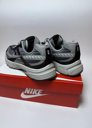 Nike initiator 6