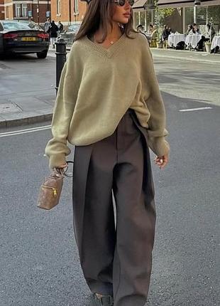 Стильні штани від zara.