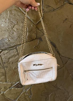 Сумка tommy hilfiger 4