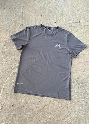 Футболка adidas terrex