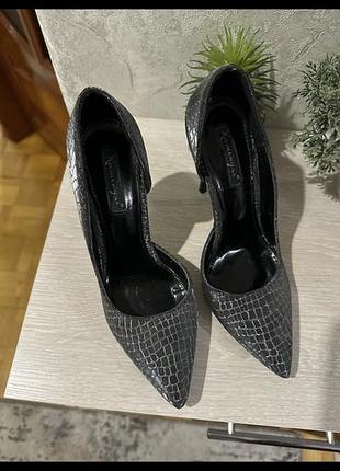 Продам лодочки сірогокольору 4