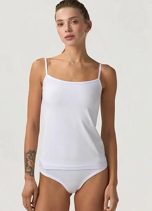Майка женская белая базовая на тонких бретелях miss comfort xl