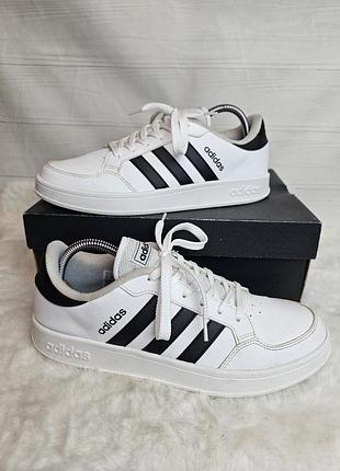Кроссовки adidas 42.5 размер