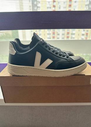 Люксові чоловічі кеди/кросівки veja (оригінал).