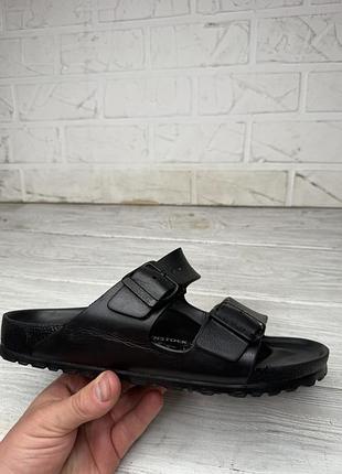 Черные шлепки birkenstock 39-40 р