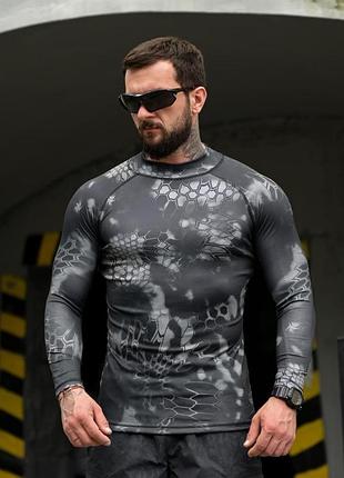 Рашгард kryptek — компресійна футболка з принтом valhalla never kneel (поліестер)