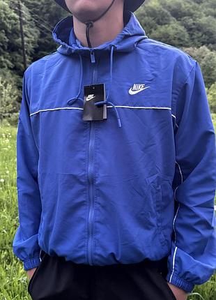 Вітровки nike