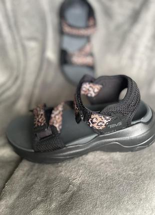 Сандалі   teva zymic  37 оригінал, без коробки