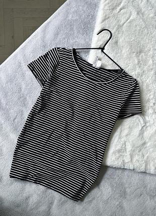 Черная футболка в полоску zara