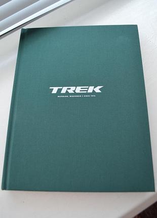 Книга из истории бренда trek bikes, посвященная 50-летию компании.