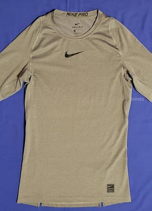 Футболка under armour