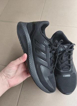 Оригинальные кроссовки adidas