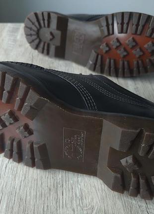 Туфлі dr. martens lowell 4