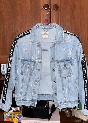 Джинсова куртка pull&bear, розмір s