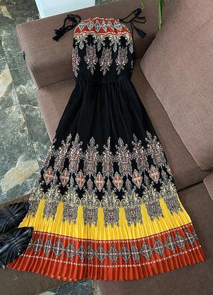 Розкішна сукня пліссе!