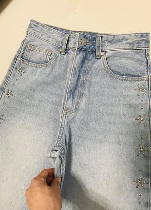 Стильные новые джинсы на высокой талии bershka