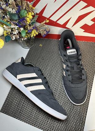 Оригинальные кроссовки adidas