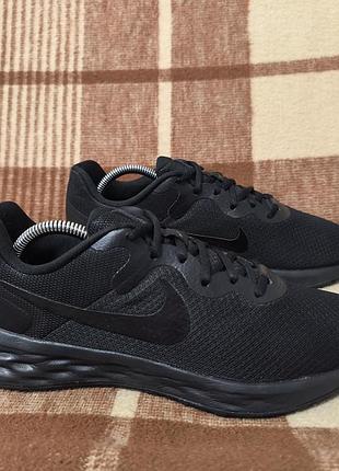 Мужские кроссовки nike revolution