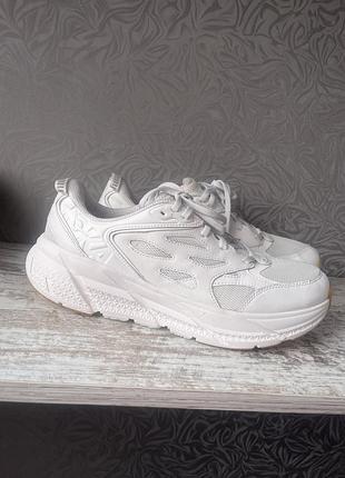 Чоловічі кросівки hoka