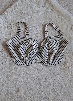Верх от купальника на очень шикарный бюст