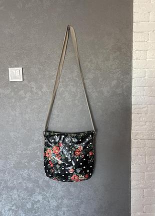 Сумка у квітковий принт в стилі cath kidston miss lulu