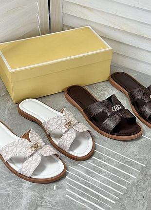 Нові шльопанці michael kors