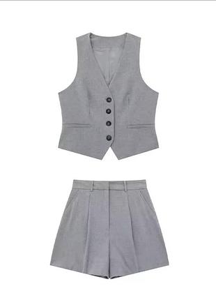 Комплект шорти та жилет zara