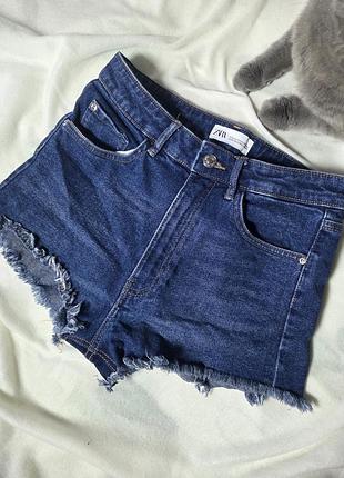 Джинсові шорти zara з ефектом потертості