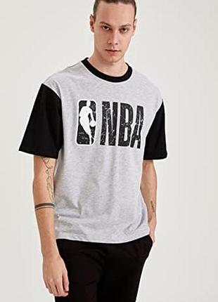 Футболка nba сіра з чорними рукавами, розмір xl, бавовна