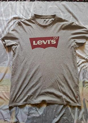 Футболка levis. размер м (48)