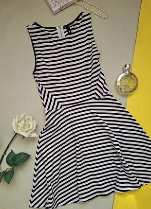 Короткое платье в полоску р.s,h &amp; m