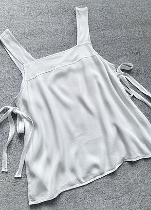Білий вільний топ з завʼязками по бокам h&m