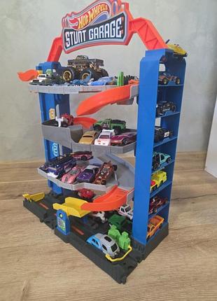 Гараж hot wheels