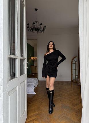 Ідеальна жіноча сукня
