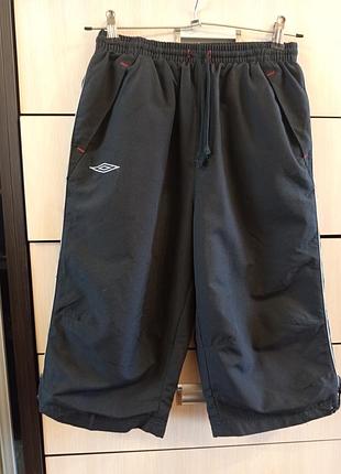 Фирменные подростковые спортивные удлинённые шорты,капри.umbro