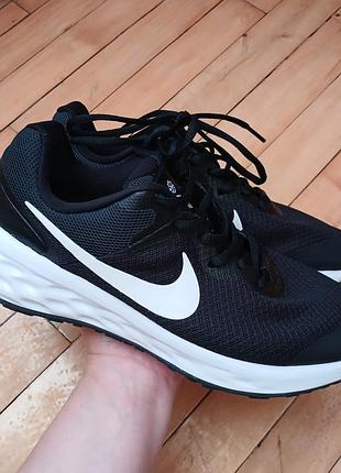 Кросівки nike revolution 6