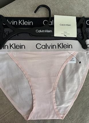 Набір жіночих трусиків calvin klein, s