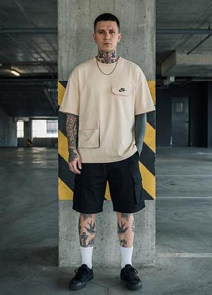 Знижка футболка nike бежева