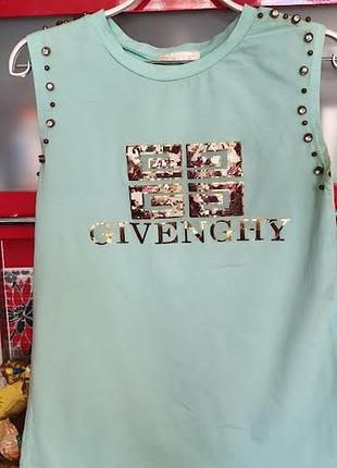 Шикарна футболка givenchy
