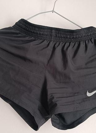 Шорти для бігу nike