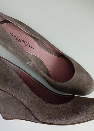 Туфли женские замшевые на танкетке la redoute 40 р.