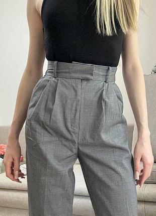 Брюки жіночі сірі h&m з защипами