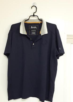 Cavallo 
42/xl/50
44/xxl/52
чоловіче темно сине поло з сірим коміром.
брендовані ґудзики 
поліестер,  еластан
дуже хороший стан без дефектів