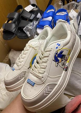 Кросівки zara